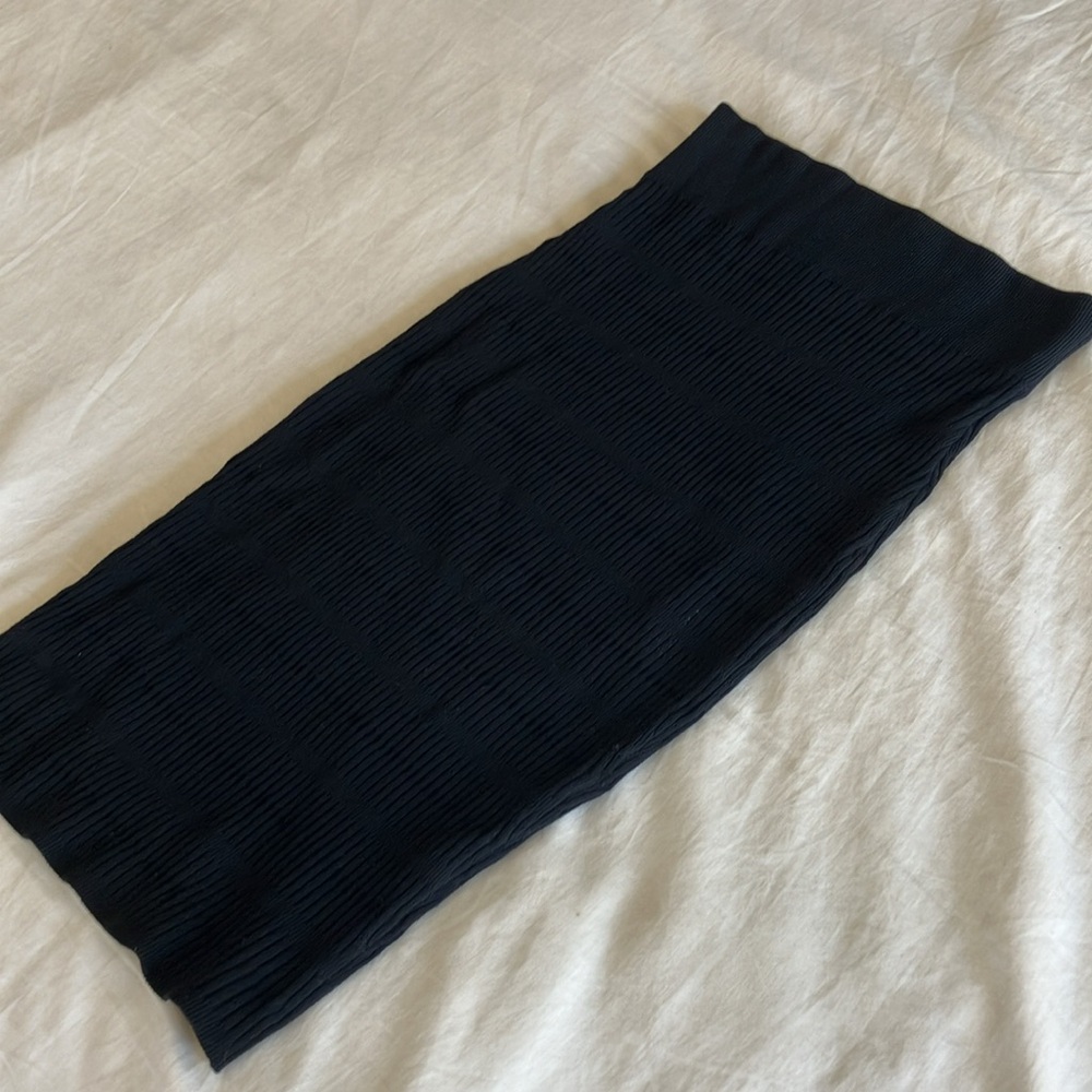 St.John knit pencil skirt - size 4